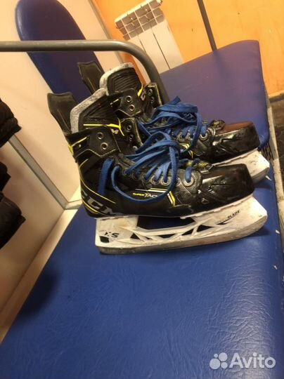 Хоккейные коньки CCM AS 3