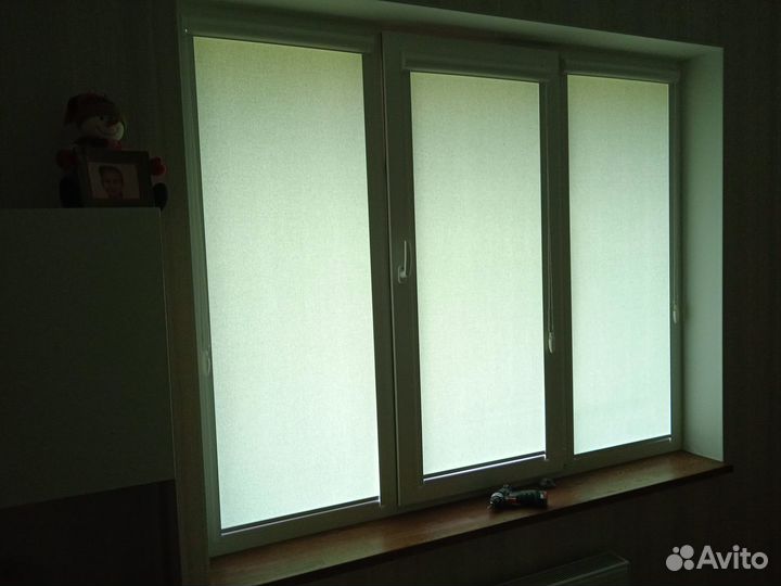 Рулонные шторы с направляющими