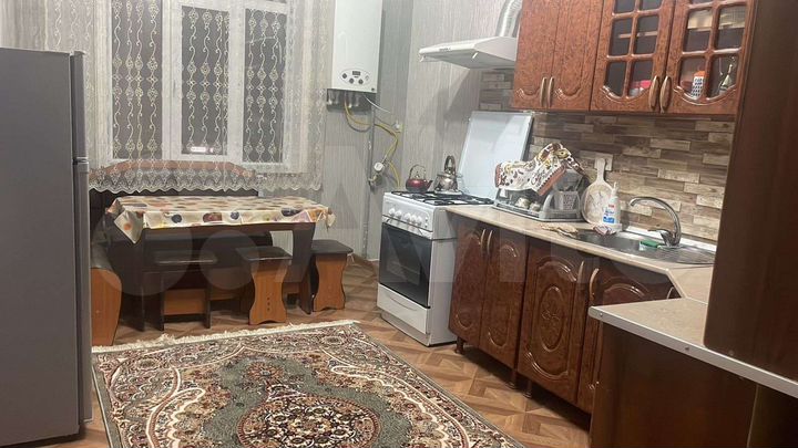 2-к. квартира, 80 м², 3/10 эт.