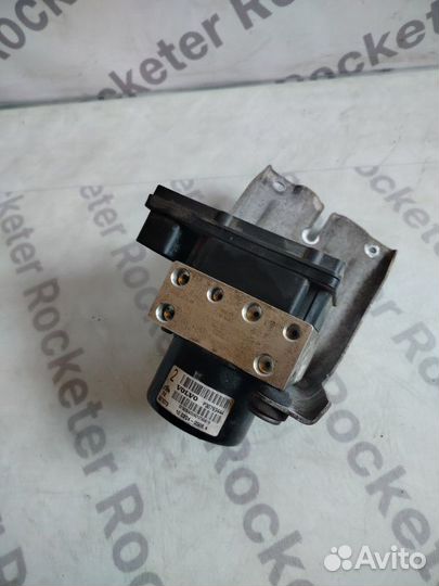 Блок ABS Volvo Xc90 D5244T4 2007