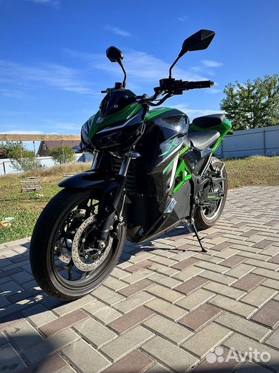 Kawasaki Z1000