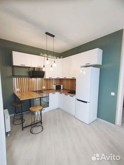 Кухня угловая белая