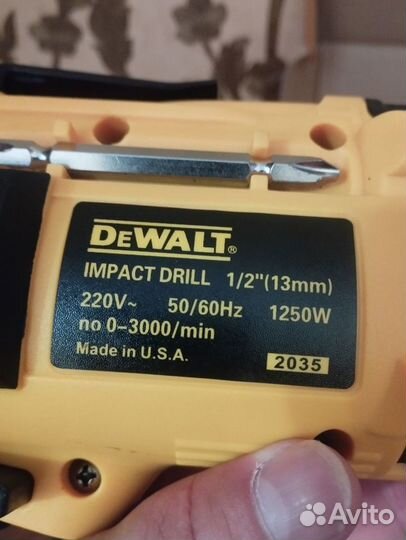 Дрель ударная DeWalt