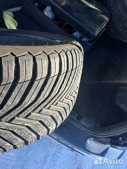 Michelin CrossClimate 2 245/40 R18 и 265/35 R18