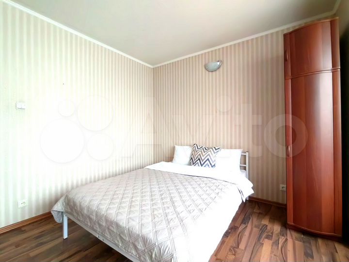 2-к. квартира, 57 м², 8/12 эт.