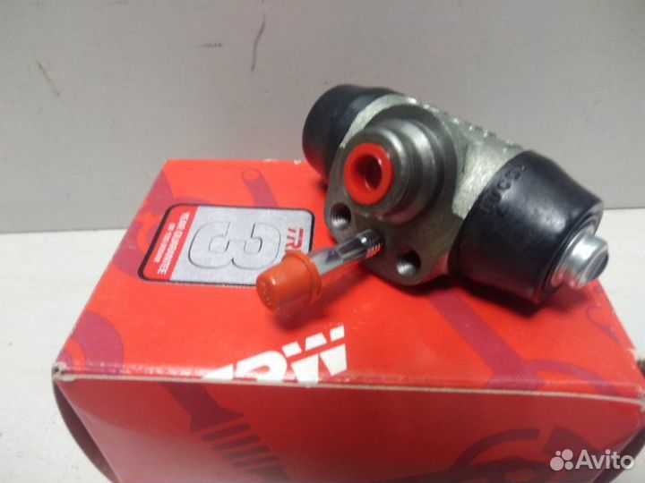 Цилиндр тормозной рабочий Volkswagen Passat B3