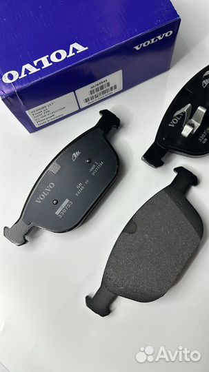Колодки тормозные передние volvo 30793943