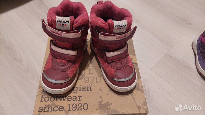 Сапоги зимние для девочки Viking 25 размер, 2 пары
