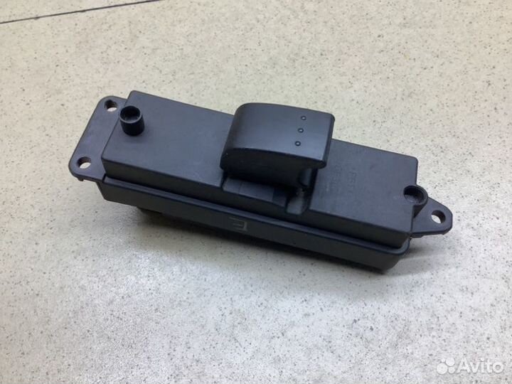 Кнопка стеклоподъемника задняя задняя правая Mazda