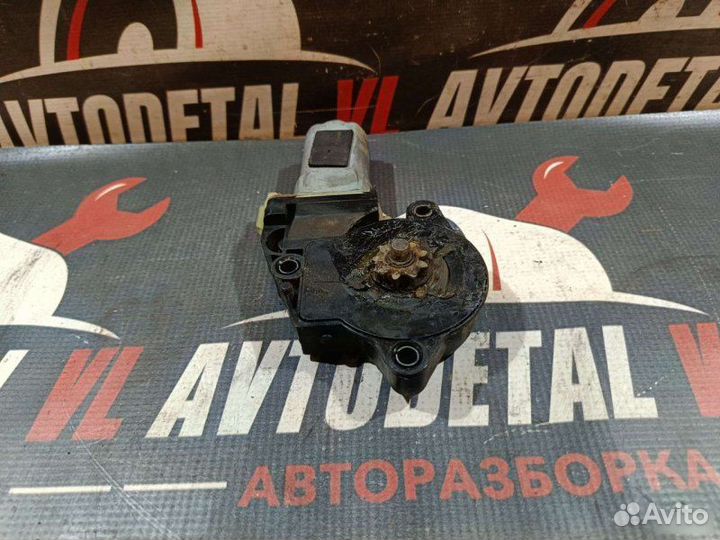 Моторчик стеклоподъемника задний Hyundai Elantra