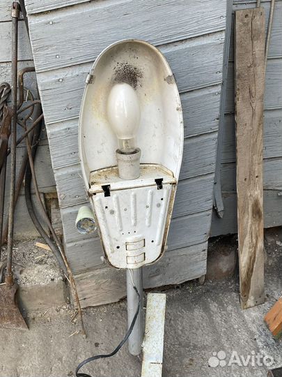 Уличный фонарь