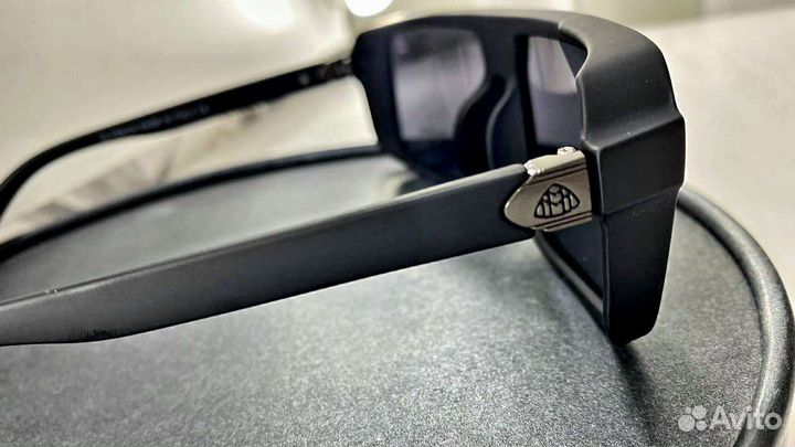 Солнцезащитные очки мужские брендовые