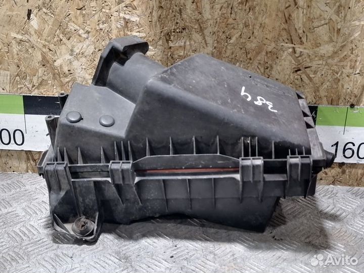 Корпус воздушного фильтра Skoda Octavia 2000 2011