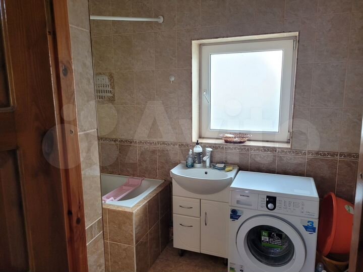 Дом 160 м² на участке 4 сот.