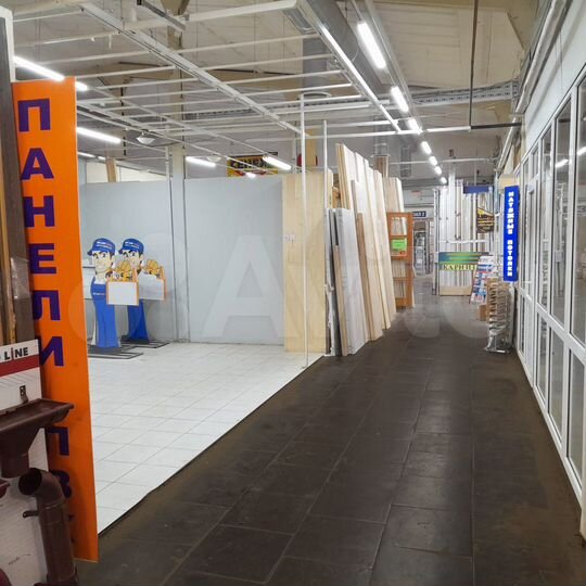 Торговая площадь, 24.8 м², на Строительном рынке