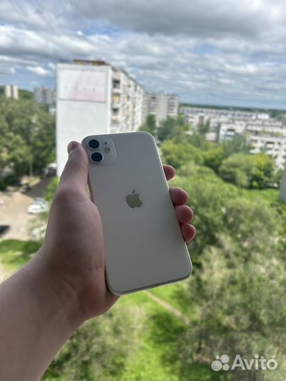 iPhone 11, 64 ГБ