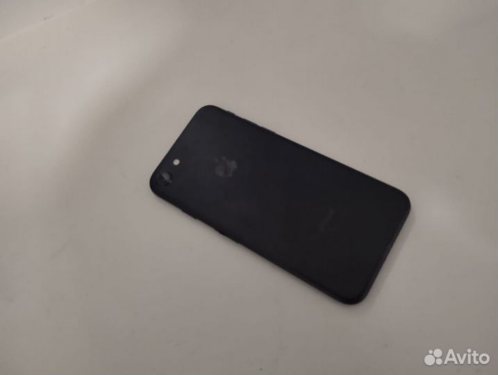iPhone 7, 128 ГБ