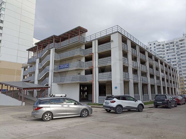 Машиноместо, 13 м²