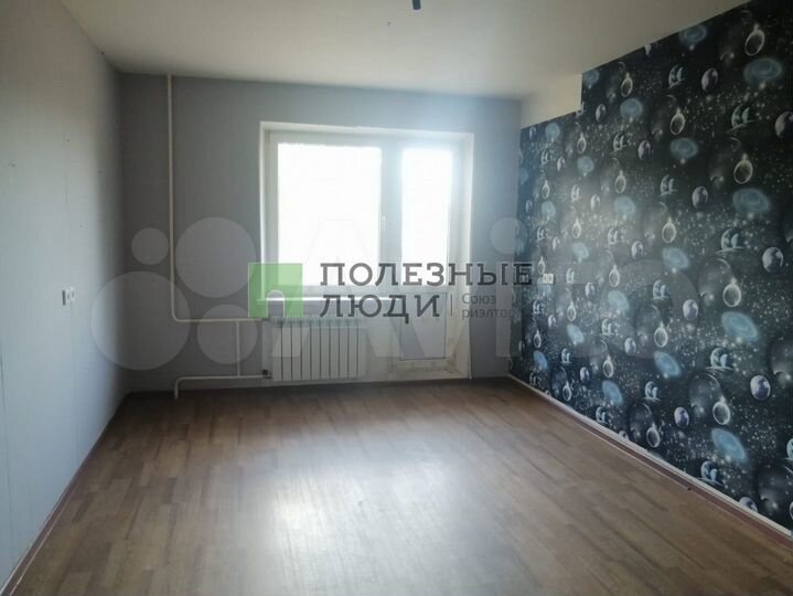 3-к. квартира, 84 м², 1/10 эт.