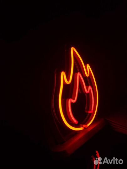 Неоновый светильник