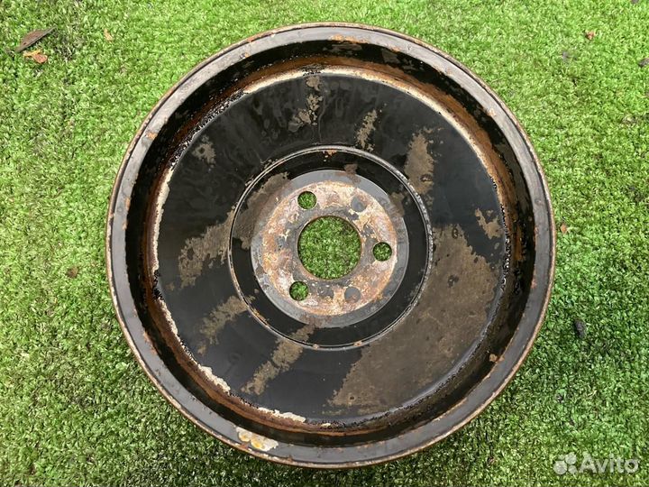 Шкив насоса гур Mercedes-Benz M102 OM601 OM602