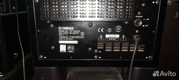 Активный сабвуфер yamaha YST SW215