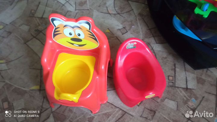 Детская кроватка с маятником