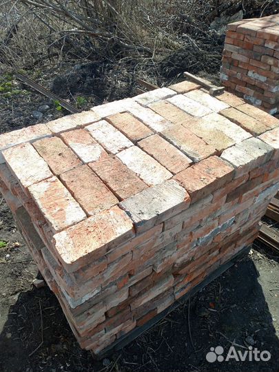 Кирпич бу