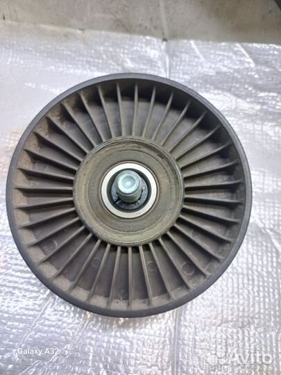 Ролик приводного ремня Kia Hyundai 252862B010