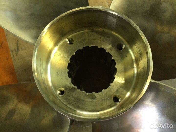 Ком.винта VolvoPenta IPS T4,T3 ориг