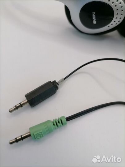 Наушники с микрофоном