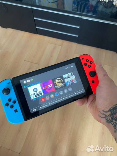 Nintendo Switch RED blue (referbished)