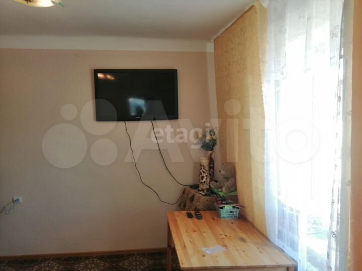 Дом 25 м² на участке 1,5 сот.