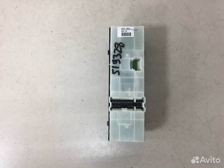 Блок управления стеклоподъемниками Infiniti EX/QX5