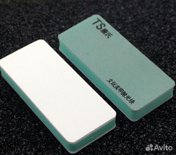 Несколько приборов для маникюра