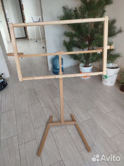 Станок для вышивания напольный