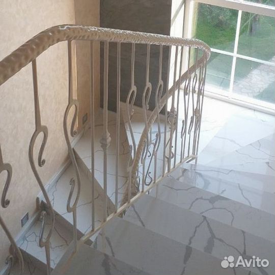 Лестница из кварца под ключ