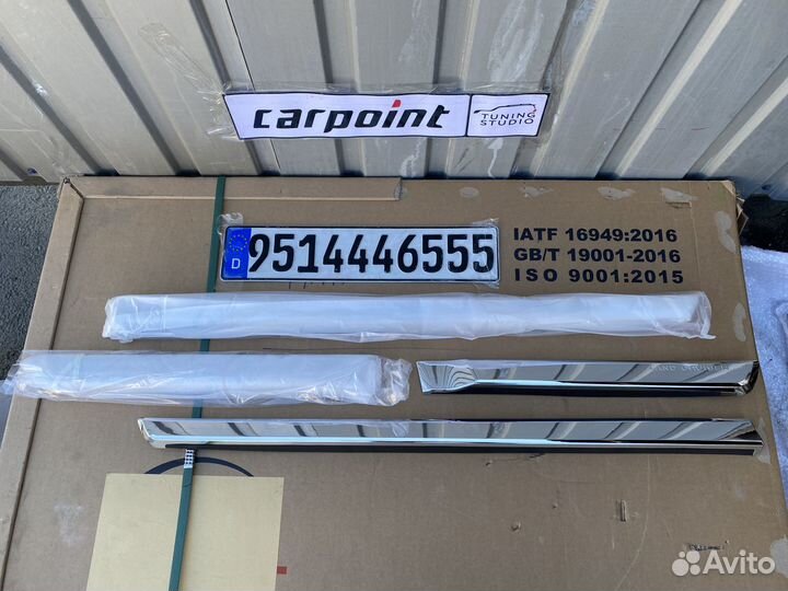 Молдинги дверей Toyota Land Cruiser 200