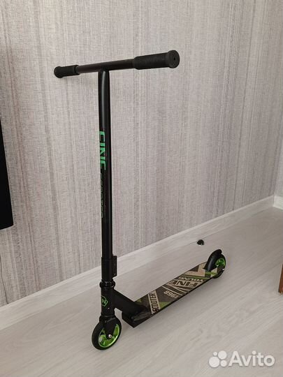 Трюковой самокат Fine