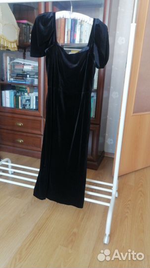 Бархатное платье-футляр Charuel