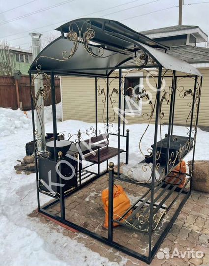 Беседка с мангалом