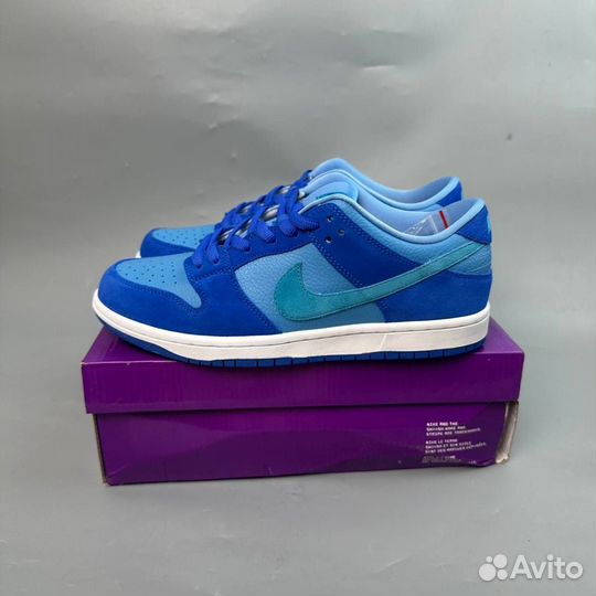 Nike SB Dunk Low Blue Raspberry