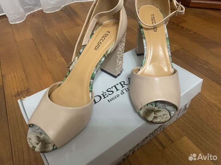 Босоножки женские 38 размер