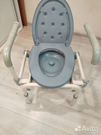 Кресло-туалет Санитар-06 без колес(Санитар 07-02)