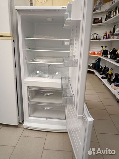 Холодильник Atlant XM 4008-022
