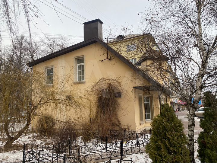 Торговая площадь, 143 м² + 60 м²