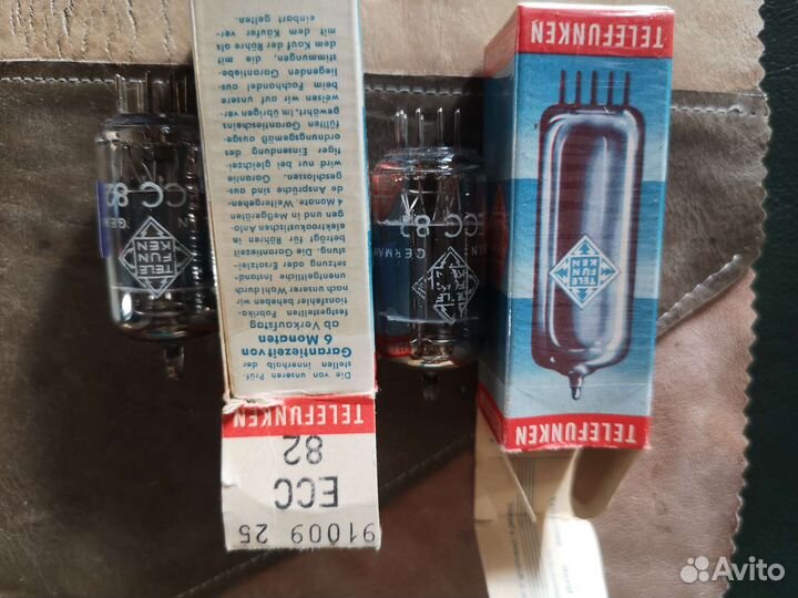 Телефункен ECC82, ESS83. С хранения