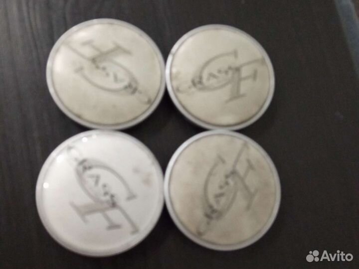 Колпачки на литые диски toyota