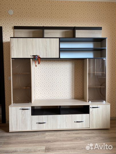 Стенка в гостиную бу