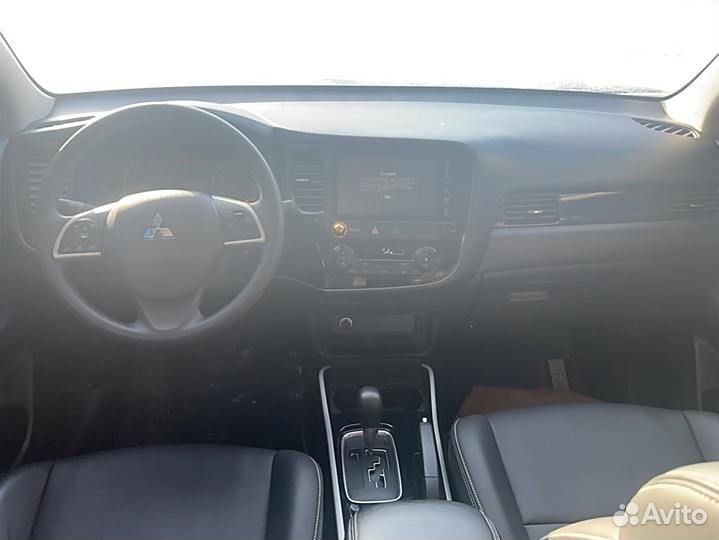Mitsubishi Outlander 2.0 CVT, 2020, 30 000 км